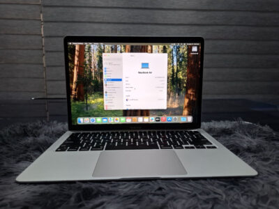 Apple Macbook Air (Retina 13", Late 2020) Grade B