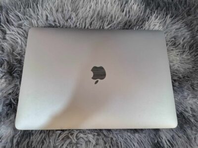 MacBook Air Retina 13 inch Late 2020 M1 - Image 2