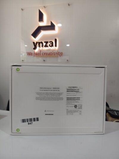 13-inch Macbook Air with Apple M3 Chip 16 GB RAM, 256 GB SSD - Image 2